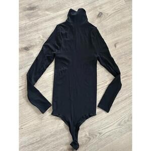 Commando Long Sleeve Mockneck Bodysuit in Black SZ OS
